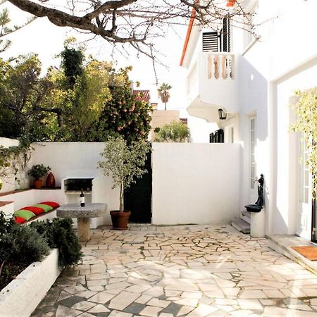 Cushy Apartment With Garden In Estoril Exterior foto