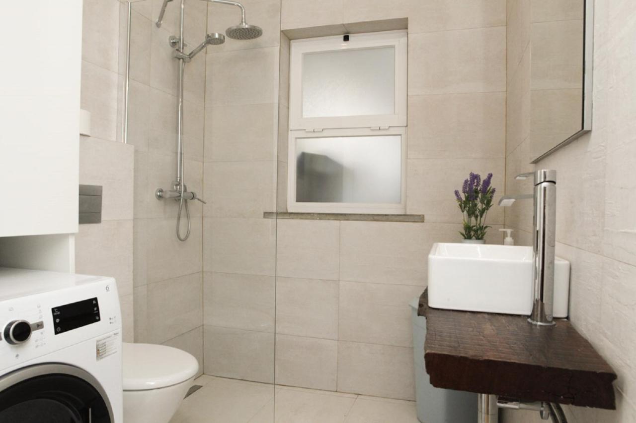 Cushy Apartment With Garden In Estoril Exterior foto